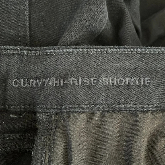 AMERICAN EAGLE Hi-Rise Shortie Shorts Black Roll Cuff 5 Pocket Design Grunge 6 - Picture 8 of 12